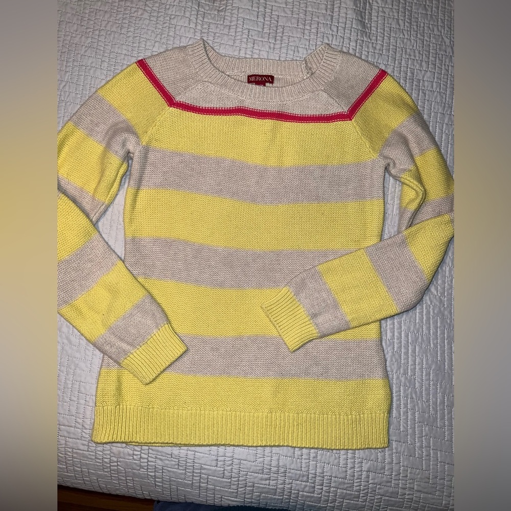 Merona sweater - size Medium Back to School